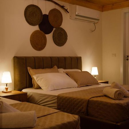 Guva Guest House Gjirokastër Exteriör bild